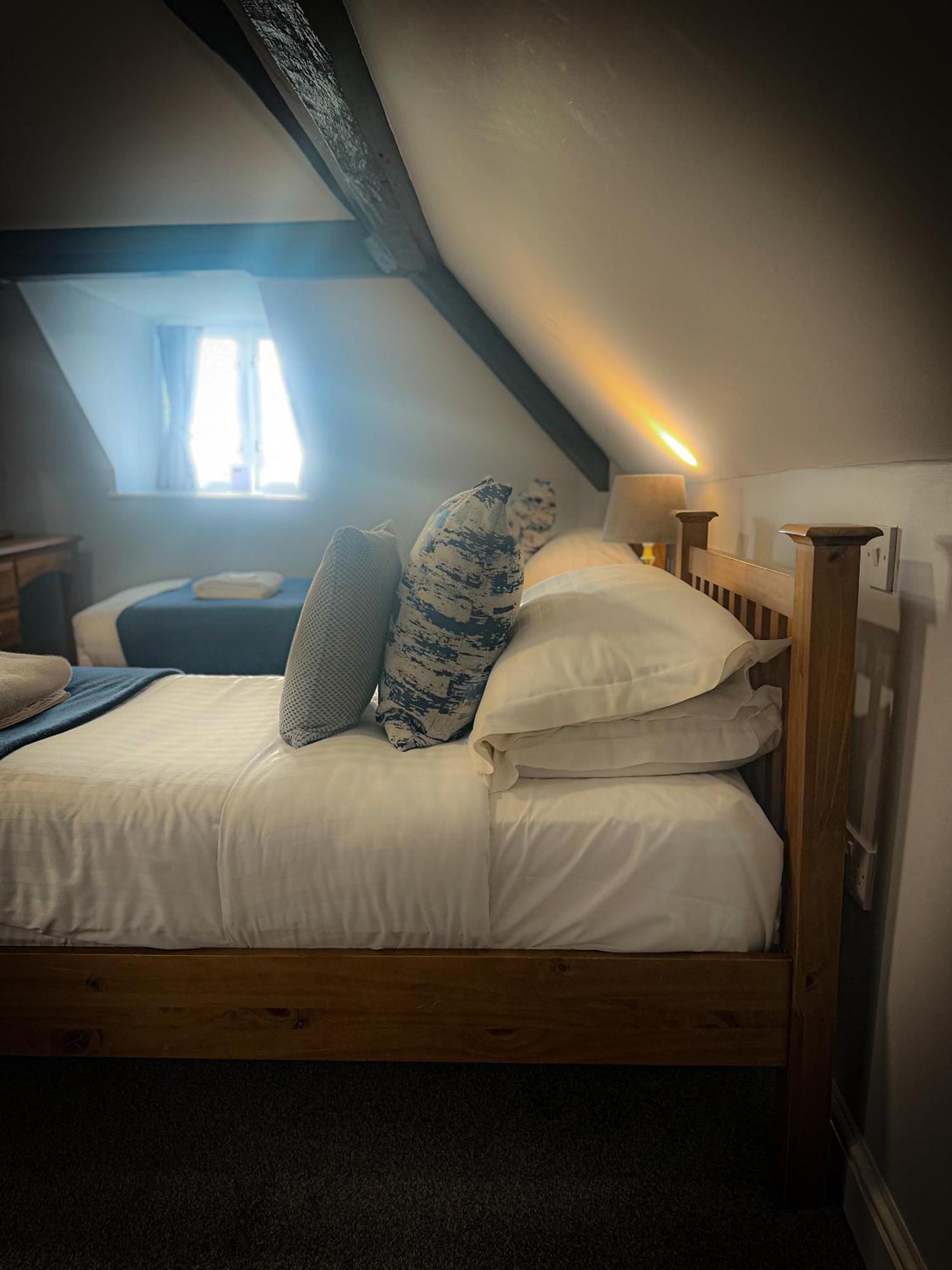 The Corbet Arms Hotel Uffington  Bilik gambar