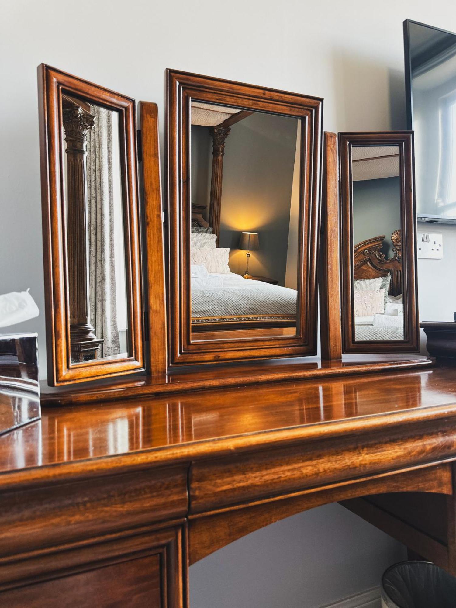 The Corbet Arms Hotel Uffington  Bilik gambar