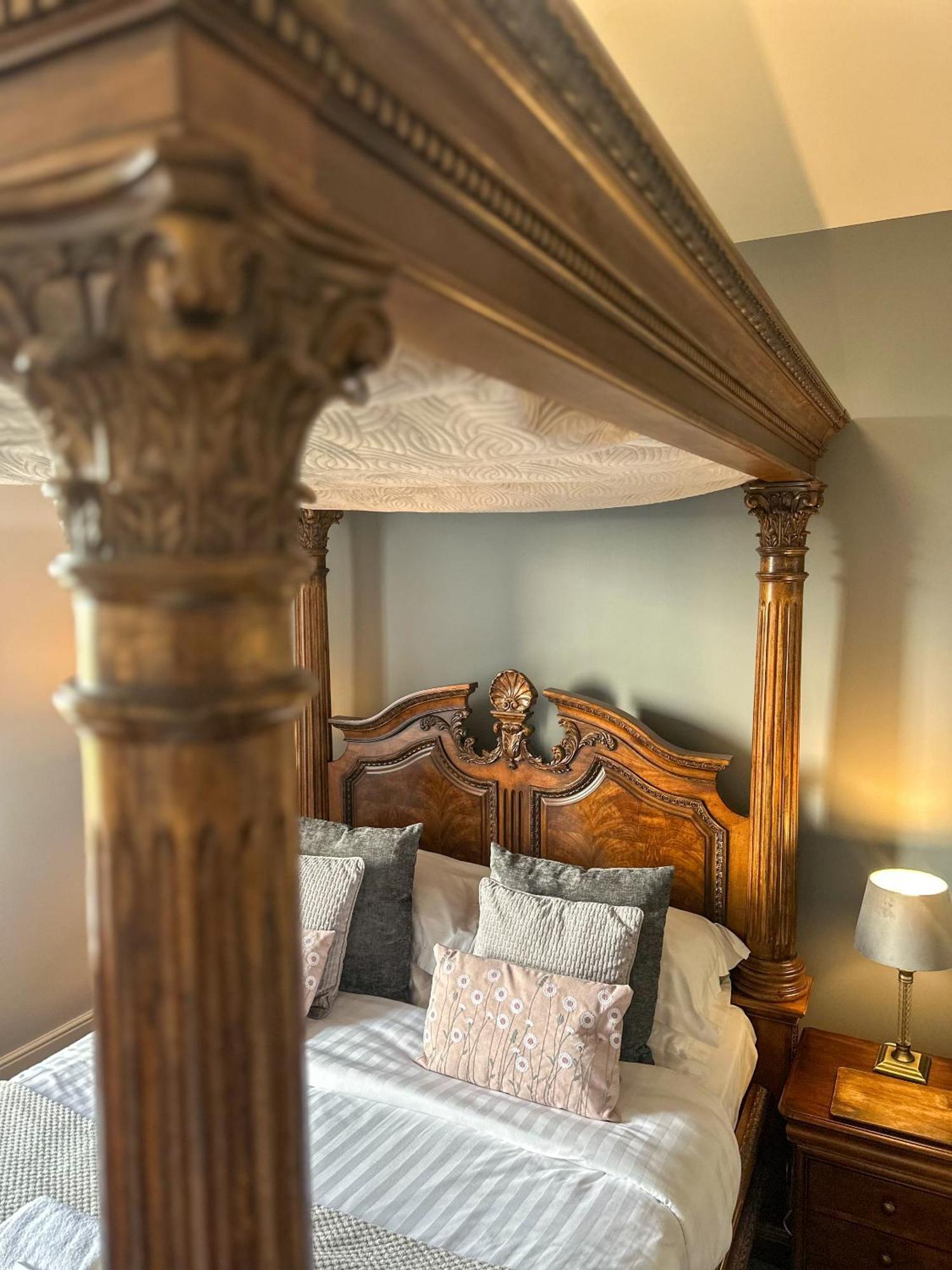 The Corbet Arms Hotel Uffington  Bilik gambar